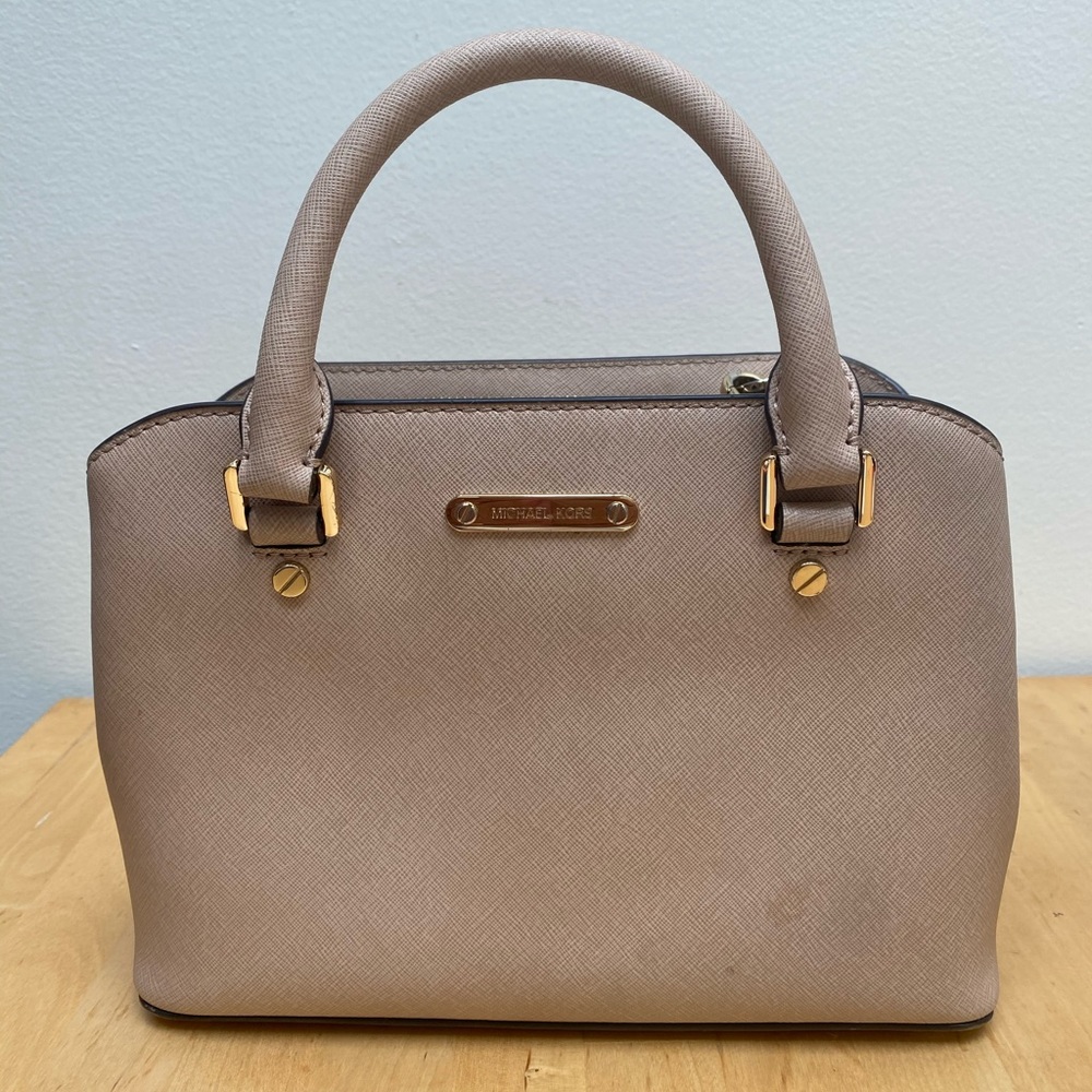 Structured MK cross body or handle bag